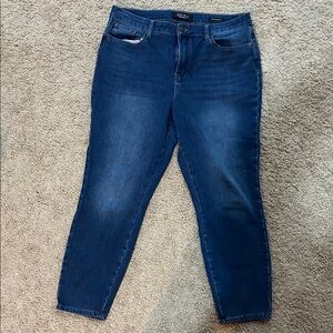 32” Size 15 Judy Blue Boyfriend fit Therma denim jeans.